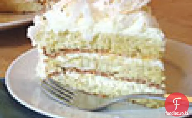 글루텐 프리 코코넛 레이어 케이크