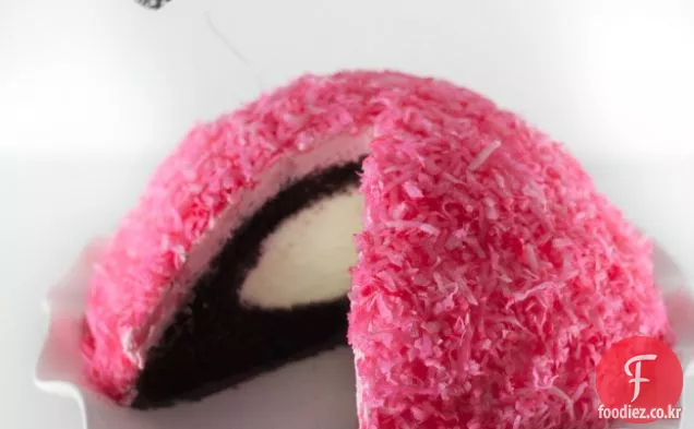 핑크 눈덩이 케이크