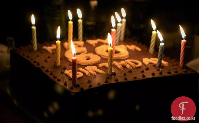 레이어 케이크 팁+아직 가장 큰 생일 케이크