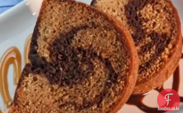 카라멜 초콜릿 소용돌이 케이크