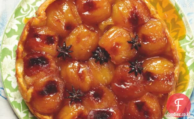 Tarte Tatin 와 크림 Fraîche 아이스크림