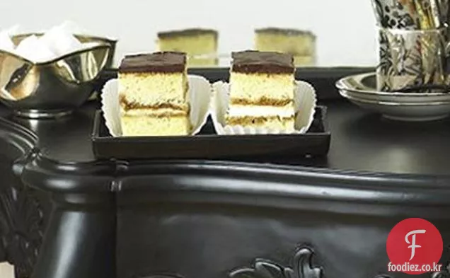티라미수 케이크