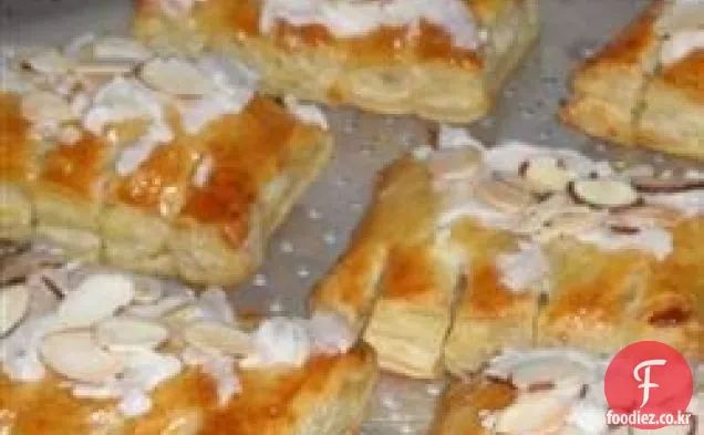 아몬드 곰 발톱