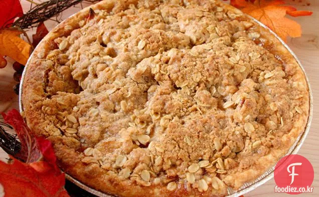 조리법:빵 부스러기 토핑이있는 사과 파이