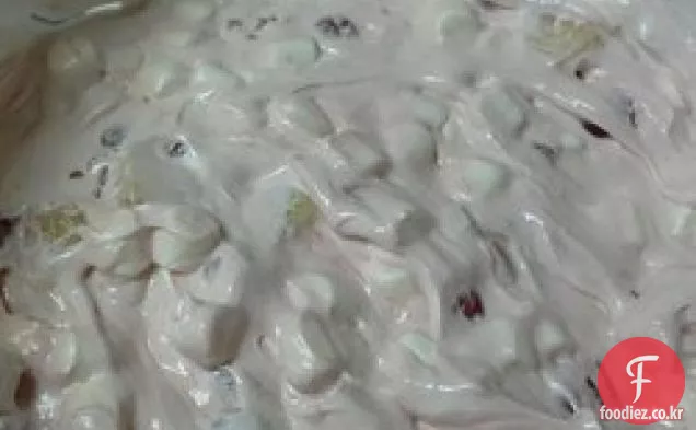 체리 샐러드