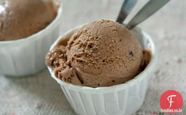 밀크 초콜릿-후추 아이스크림