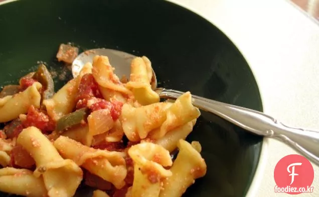 토마토,베이컨,리코 타를 곁들인 크림 파스타