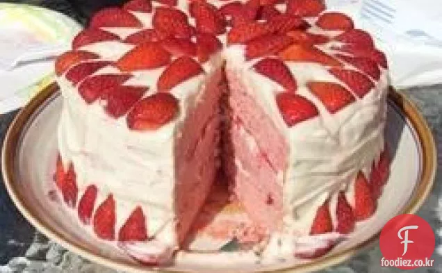 딸기와 크림 케이크