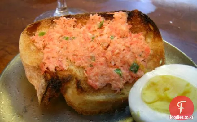 연어 파테 Bruschetta