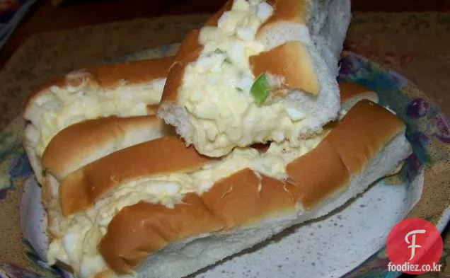 참치 또는 치킨 엔칠 라다 캐서롤