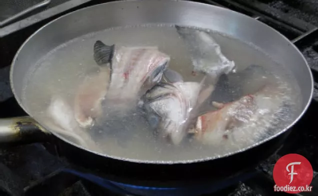 흰 물고기 주식