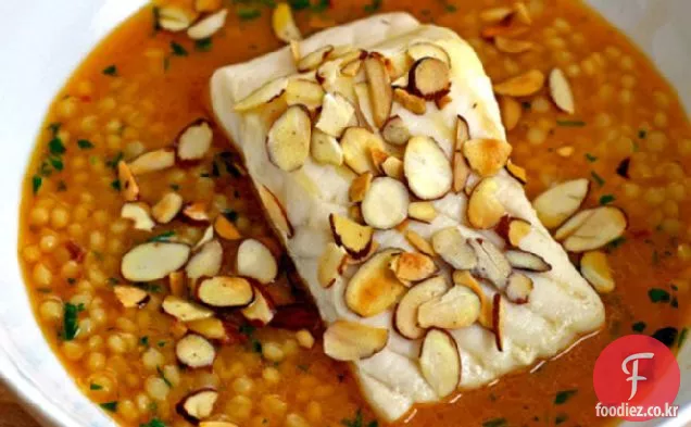 저녁 식사 오늘 밤:사프란과 물고기-토마토 쿠스 쿠스
