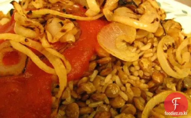 쿠 셰리(이집트 쌀과 렌즈 콩)