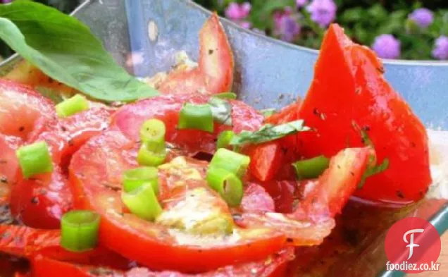 마리 니에 테 토암 텐(절인 토마토)